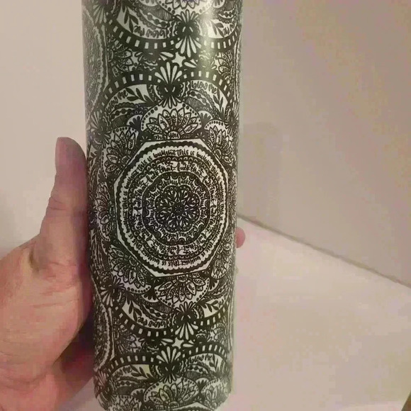 20 oz skinny tumbler with hidden effects - Picture 7 of 7